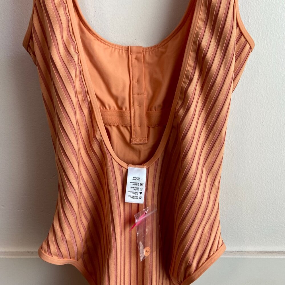 Nwot L*Space Tangy Orange Float On Ribbed One Pie… - image 8